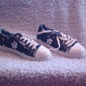 Floral Black and White Women's Sneakers